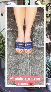 Valentina Ferragni feet photo thumbnail