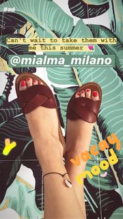 Valentina Ferragni feet photo thumbnail