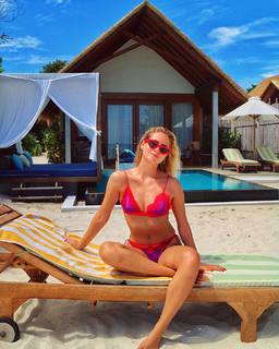 Valentina Ferragni feet photo thumbnail