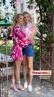 Valentina Ferragni feet photo thumbnail