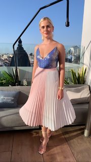 Valentina Ferragni feet photo thumbnail