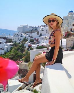 Valentina Ferragni feet photo thumbnail