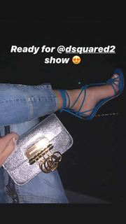 Valentina Ferragni feet photo thumbnail