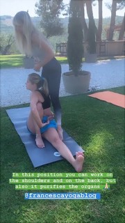 Valentina Ferragni feet photo thumbnail