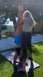 Valentina Ferragni feet photo thumbnail