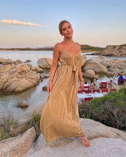 Valentina Ferragni feet photo thumbnail