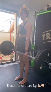 Valentina Ferragni feet photo thumbnail