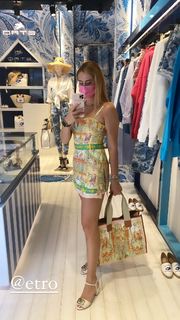 Valentina Ferragni feet photo thumbnail