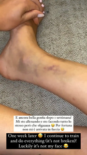 Valentina Ferragni feet photo thumbnail