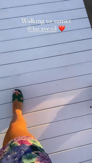 Valentina Ferragni feet photo thumbnail