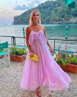 Valentina Ferragni feet photo thumbnail