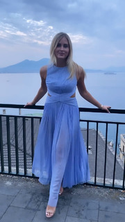 Valentina Ferragni feet photo thumbnail