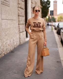 Valentina Ferragni feet photo thumbnail