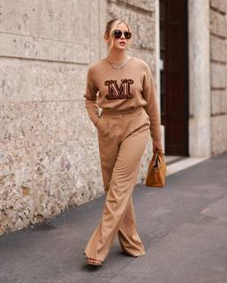 Valentina Ferragni feet photo thumbnail