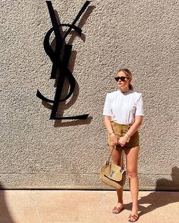 Valentina Ferragni feet photo thumbnail