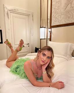 Valentina Ferragni feet photo thumbnail