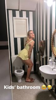 Valentina Ferragni feet photo thumbnail