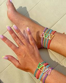 Valentina Ferragni feet photo thumbnail