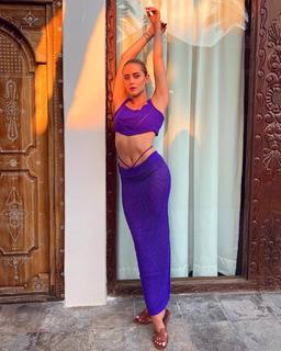 Valentina Ferragni feet photo thumbnail