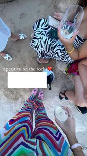 Valentina Ferragni feet photo thumbnail
