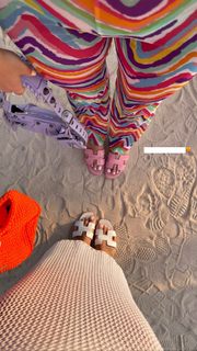 Valentina Ferragni feet photo thumbnail