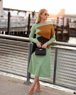 Valentina Ferragni feet photo thumbnail