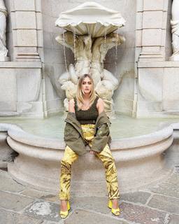 Valentina Ferragni feet photo thumbnail