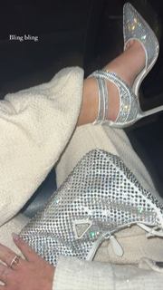 Valentina Ferragni feet photo thumbnail