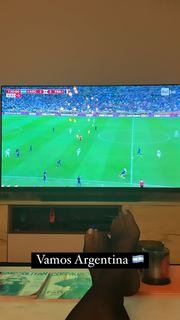 Valentina Ferragni feet photo thumbnail