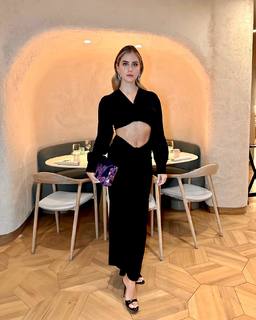 Valentina Ferragni feet photo thumbnail
