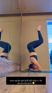 Valentina Ferragni feet photo thumbnail