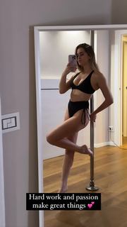 Valentina Ferragni feet photo thumbnail