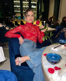 Valentina Ferragni feet photo thumbnail