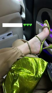 Valentina Ferragni feet photo thumbnail