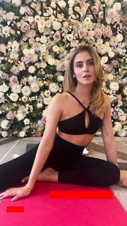 Valentina Ferragni feet photo thumbnail