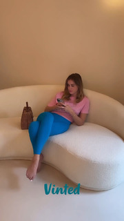 Valentina Ferragni feet photo thumbnail