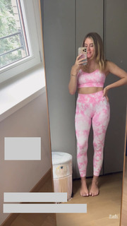 Valentina Ferragni feet photo thumbnail