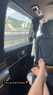Valentina Ferragni feet photo thumbnail