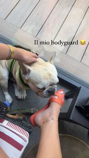 Valentina Ferragni feet photo thumbnail