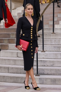 Valentina Ferragni feet photo thumbnail