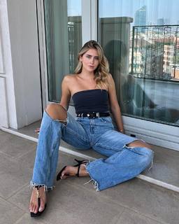 Valentina Ferragni feet photo thumbnail