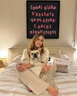 Valentina Ferragni feet photo thumbnail