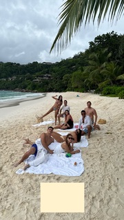 Valentina Ferragni feet photo thumbnail