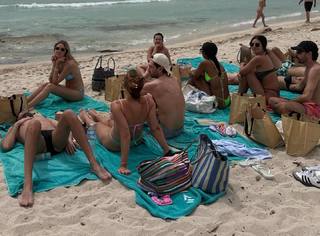 Valentina Ferragni feet photo thumbnail