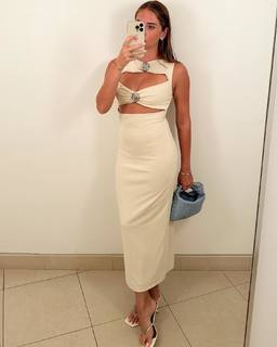 Valentina Ferragni feet photo thumbnail