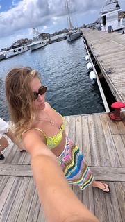 Valentina Ferragni feet photo thumbnail