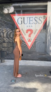 Valentina Ferragni feet photo thumbnail