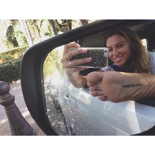 Valentina Fradegrada feet photo thumbnail