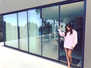 Valentina Fradegrada feet photo thumbnail