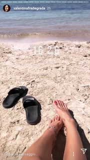 Valentina Fradegrada feet photo thumbnail